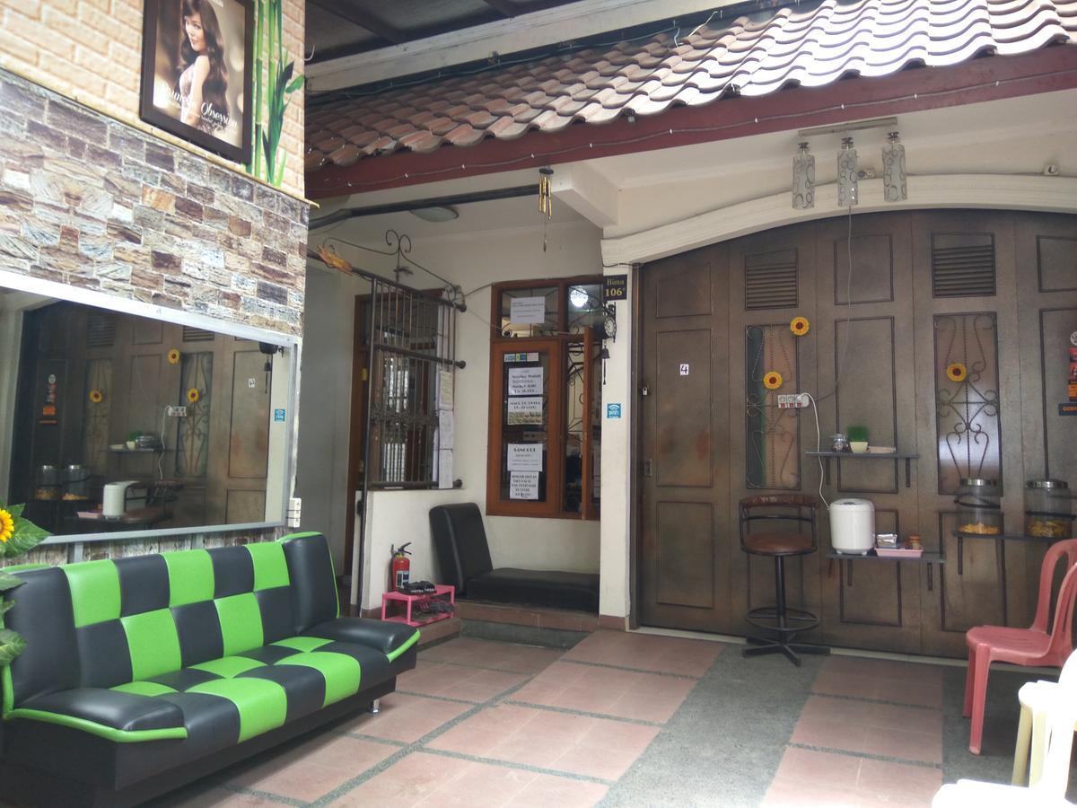 Peony Guesthouse Bandung Bagian luar foto